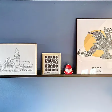 Le De Vallieres 3 Pieces Netflix Apartment